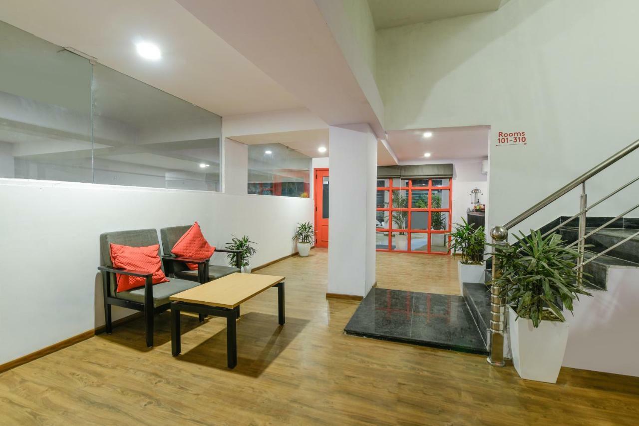 Hotel Oyo Townhouse 086 Pankha Road Neu-Delhi Exterior foto